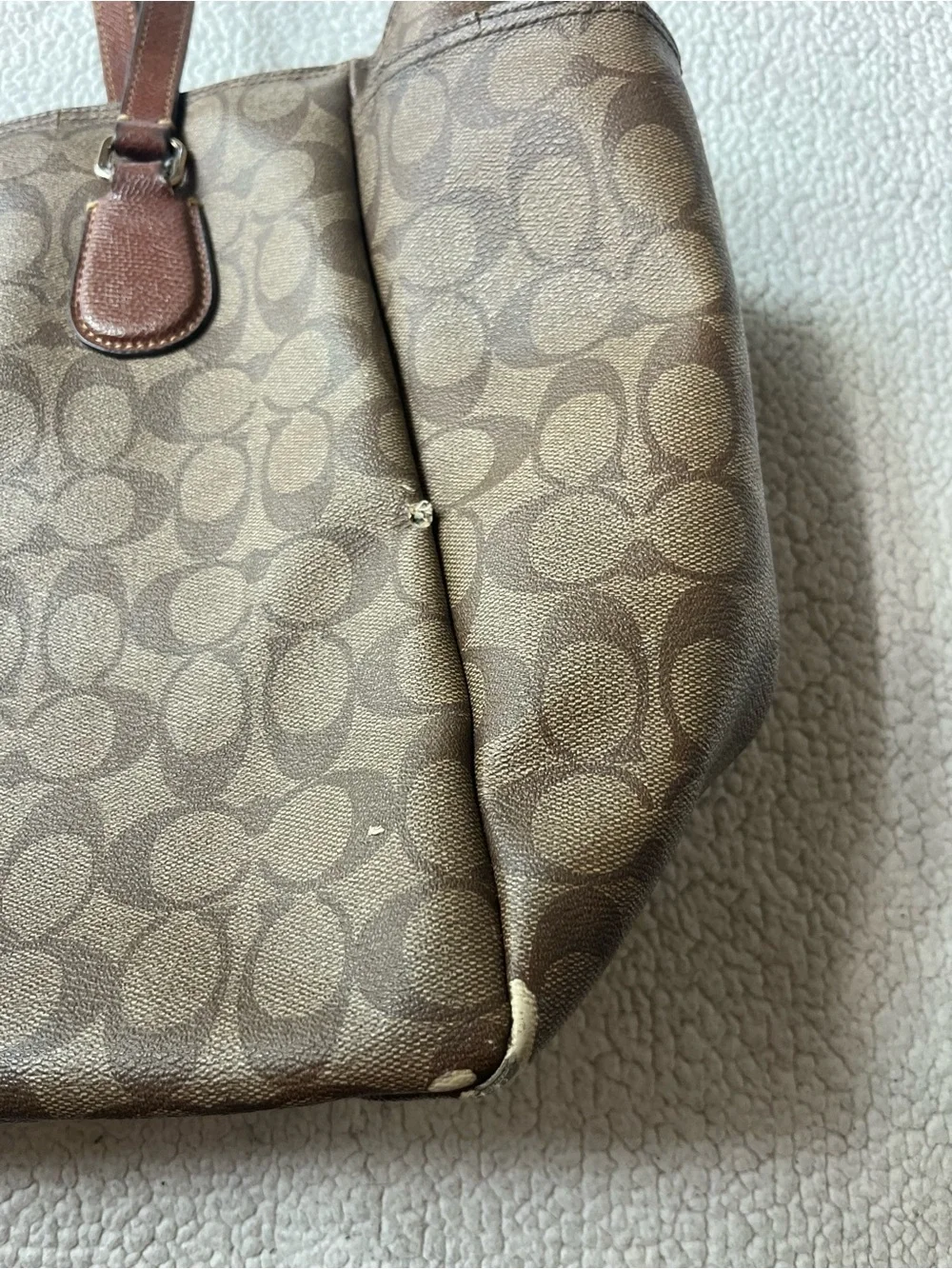 Coach Signature Baby Bag Khaki
